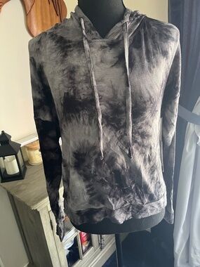Womens Danksin Hoodie!!